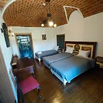 Quinta De Santa Barbara By Heavens Sleepy Constância