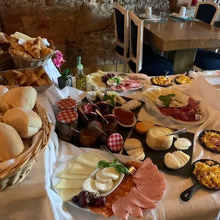 Quinta De Santa Barbara By Heavens Sleepy بيت ضيافة Constância