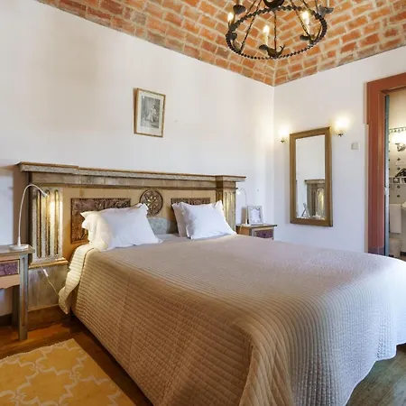 Guest house Quinta De Santa Barbara 4*