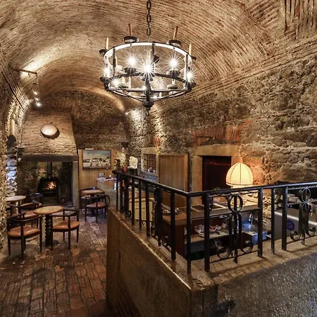 Quinta De Santa Barbara By Heavens Sleepy