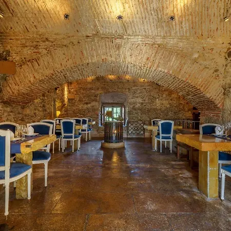 Guest house Quinta De Santa Barbara 4*